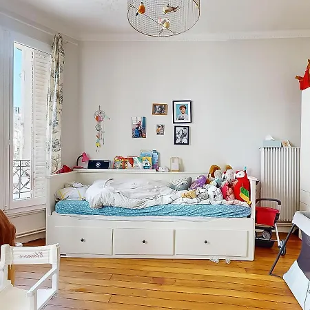 5 Pieces Familial Au Pied De Montmartre Apartment